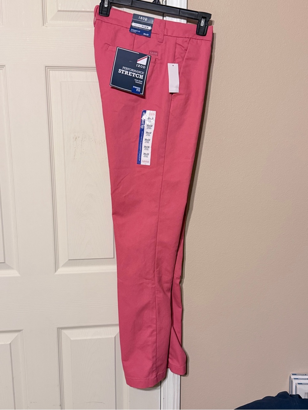 Izod Women’s Rose Pink Straight-Leg Stretch Jeans